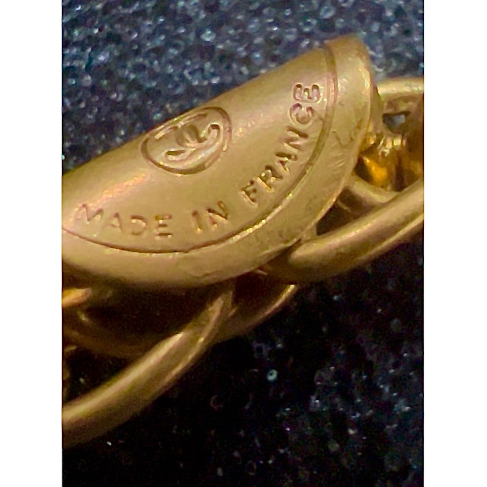Chanel Vintage 24K gold plated hardware Necklace - Picture 8 of 9